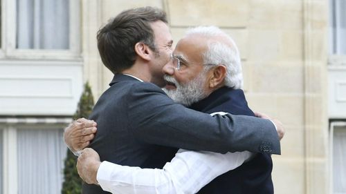 Ông Macron đón Thủ tướng Ấn Độ Narendra Modi đến Paris trong tuần này. Ảnh: Hindustan Times.