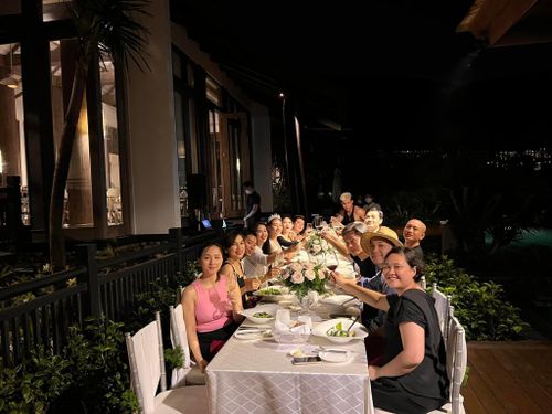 Ngô Thanh Vân dự tiệc cùng bạn bè và người thân trước ngày cưới. Ảnh: Xuân Lan.