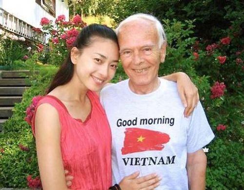 Ngô Thanh Vân và cha nuôi người Na Uy