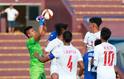 U23 Myanmar ghi nhiều bàn thắng nhất đến lúc này. Họ đã có 6 bàn và thủng lưới 4 lần với cùng tỷ số 3-2. U23 Việt Nam mới có 4 điểm và ghi được 3 bàn thắng.