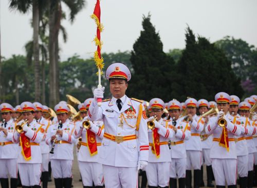 9h10, nghi thức thượng cờ các đoàn thể thao bắt đầu.