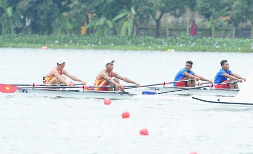 Nội dung thi Đôi nam hạng nặng chèo đôi (M2X), cặp VĐV Nguyễn Văn Hà, Nguyễn Văn Hiếu của Việt Nam giành huy chương Đồng. Ảnh: Minh Đức – TTXVN