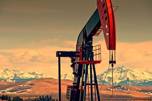 “Ngành công nghiệp dầu đá phiến của Canada có vẻ như đang phá hủy tất cả thảm thực vật, bao gồm cả rừng. Công nghệ này cực kỳ ô nhiễm, thải ra khí nhà kính nhiều hơn 1/3 so với khai thác thông thường".