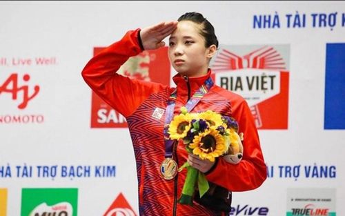 Dương Thúy Vi được biết đến là VĐV số một Đông Nam Á ở nội dung kiếm thuật môn Wushu.