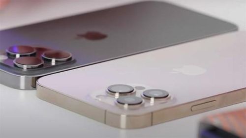 Kích thước iPhone 14 Pro Max phiên bản dựng khi so với iPhone 13 Pro Max.