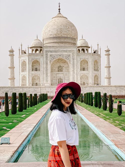 Thùy Trang check-in tại Taj Mahal. Ảnh: NVCC.