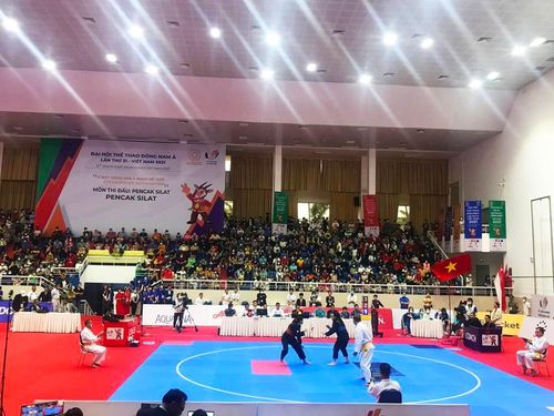 Các trận đấu môn Pencak Silat diễn ra sôi nổi tại nhà thi đấu quận Bắc Từ Liêm.