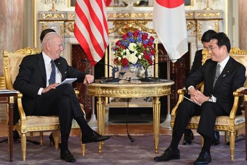 Ông Biden hội đàm với Thủ tướng Nhật Fumio Kishida vào ngày 23/5. Ảnh: Reuters.
