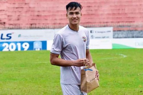 So với các cầu thủ lứa U23, Bùi Hoàng Việt Anh còn có kinh nghiệm thi đấu quốc tế nhất. Bởi anh luôn được HLV Park Hang Seo gọi lên đội tuyển, trao cơ hội cọ xát ở nhiều giải đấu lớn.