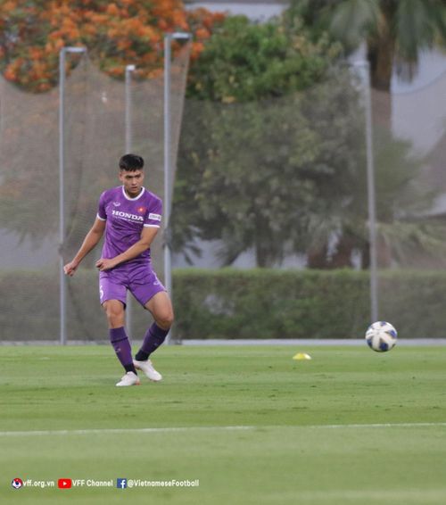 Trung vệ Bùi Hoàng Việt Anh là đội trưởng U23 Việt Nam lần này. Ảnh VFF