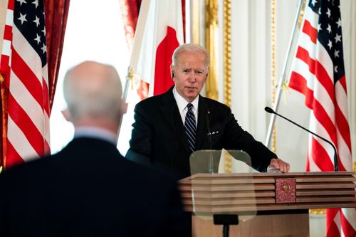 Tổng thống Mỹ Joe Biden hôm 23/5 tuyên bố sẵn sàng dùng vũ lực để bảo vệ Đài Loan nhưng chỉ ít phút sau, Nhà Trắng khẳng định Mỹ không thay đổi lập trường về Đài Loan. Ảnh: New York Times.