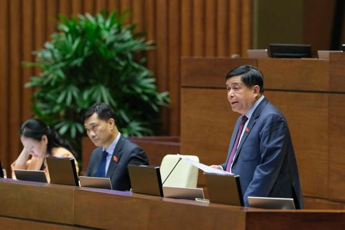 Bộ trưởng Bộ Kế hoạch và Đầu tư Nguyễn Chí Dũng. 