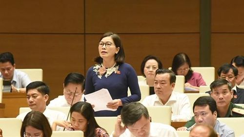 ĐBQH Nguyễn Thị Xuân (Đắk Lắk) phát biểu. Ảnh: Quang Khánh