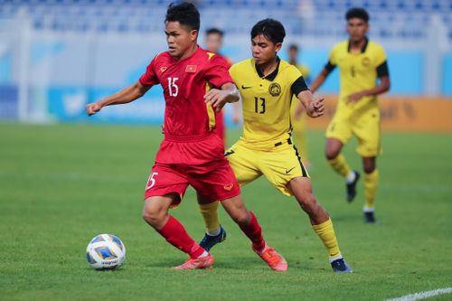 Dụng Quang Nho chơi tốt ở U23 Việt Nam trong vài giải đấu gần đây nhưng ngồi dự bị cả tại đội chủ quản HAGL lẫn CLB mới chuyển tới theo dạng cho mượn Hải Phòng. Ảnh: AFC.