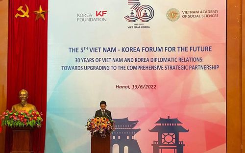Ông Bùi Nhật Quang, Ủy viên Trung ương Đảng, Chủ tịch Viện Hàn lâm Khoa học xã hội Việt Nam phát biểu phiên khai mạc.