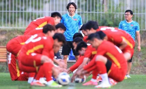 HLV Gong Oh-kyun ghi dấu ấn sau 17 ngày đồng hành cùng U23 Việt Nam tại giải châu Á