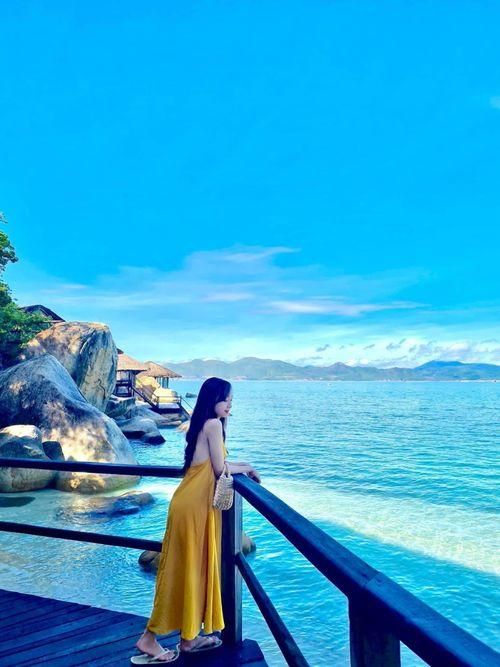 Quan Văn Chuẩn (sinh năm 2001) hiện đang thi đấu ở vị trí thủ môn cho Câu lạc bộ Hà Nội tại V.League 1 và đội tuyển U23 Việt Nam.