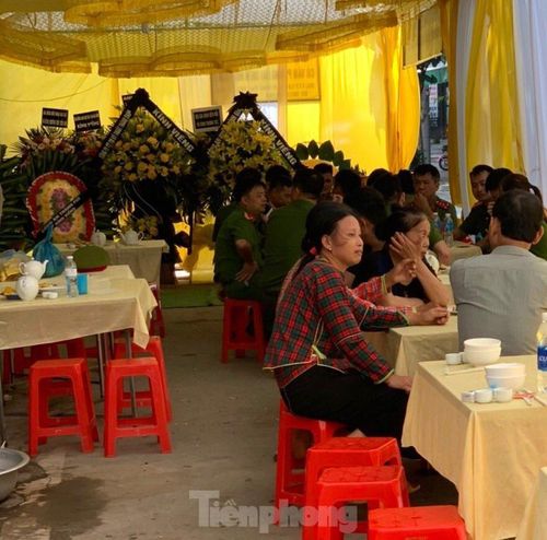 Anh Đ là người hiền lành, chăm chỉ, tốt bụng nên mọi người đều thương xót trước sự ra đi đột ngột của anh -Ảnh: Duy Chiến 