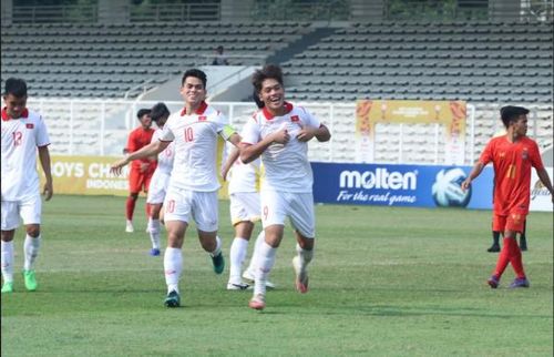 Với chiến thắng 3-1, U19 Việt Nam tiến thêm một bước quan trọng trong việc đoạt vé vào bán kết. Ảnh: VFF.