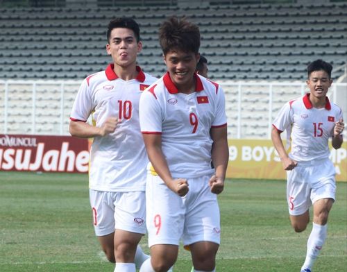 Các cầu thủ U19 Việt Nam trong chiến thắng 3-1 trước Myanmar. Ảnh: Anh Đoàn