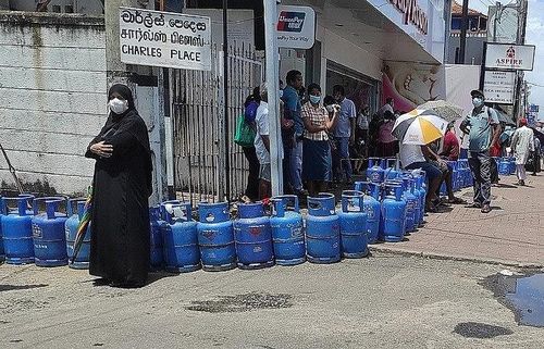 Sri Lanka đang lâm vào cuộc khủng hoảng vô cùng nghiêm trọng khi thiếu nhiên liệu, lương thực... (Nguồn: Reuters)