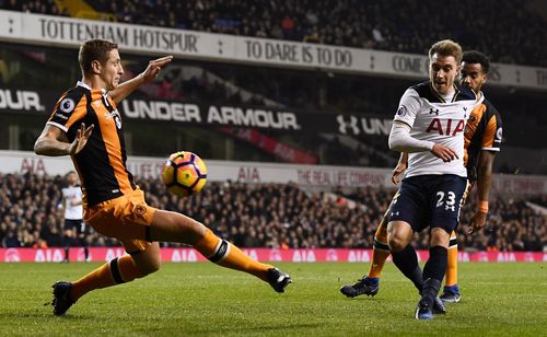  Ngày còn ở Tottenham, Eriksen ghi 69 bàn thắng và có 90 kiến tạo sau 305 trận. Anh nằm trong số những tiền vệ tấn công hay nhất của Ngoại hạng Anh trong giai đoạn 2017-2019. 