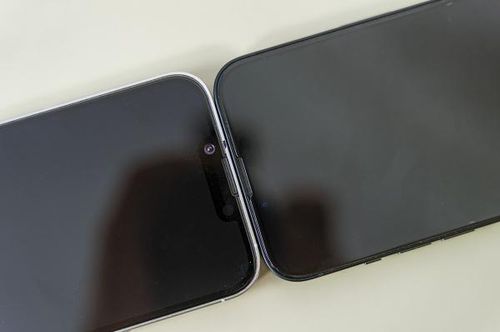 Thiết kế của những chiếc iPhone 14 sẽ không khác quá nhiều so với thế hệ iPhone 13, khung viền vát phẳng, kích thước cụm camera tương đương iPhone 14 vẫn có cạnh phải vẫn là nút nguồn.
