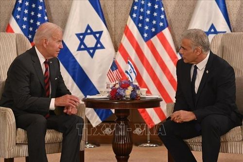 Tổng thống Mỹ Joe Biden (trái) và Thủ tướng Israel Yair Lapid trong cuộc hội đàm ở Jerusalem, ngày 14/7/2022. Ảnh: THX/TTXVN
