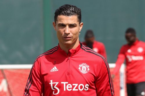 Ronaldo không loại trừ khả năng về Atletico