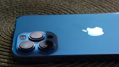 Nếu muốn sở hữu những tính năng hiện đại nhất trên iPhone, người dùng từ nay buộc phải chi một số tiền lớn cho dòng Pro Max cao cấp nhất. Ảnh: TechRadar.