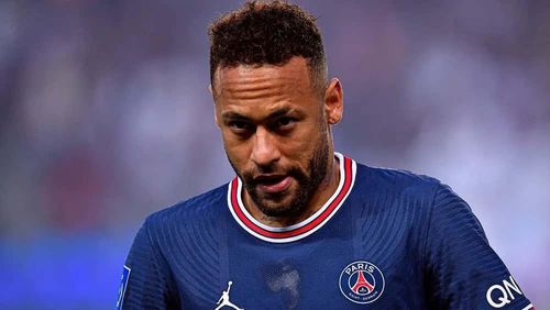 PSG sẽ cần bán Neymar trước khi mua Ronaldo