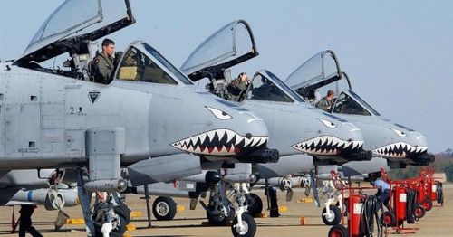 Dòng cường kích A-10 được phát triển trong Chiến tranh Lạnh để chống lại xe tăng Liên Xô và trong suốt những năm hoạt động, chúng đã tham gia hầu hết các hoạt động quân sự của Mỹ, từ Balkan cho đến Afghanistan.