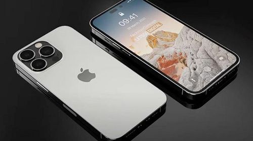 Trong khi đó, Galaxy S22 Ultra có camera kính tiềm vọng 10x với zoom kỹ thuật số 100x. Từ góc độ kỹ thuật, nó rất tốt để cho phép người dùng chụp những thứ mà mình có thể không thấy được.