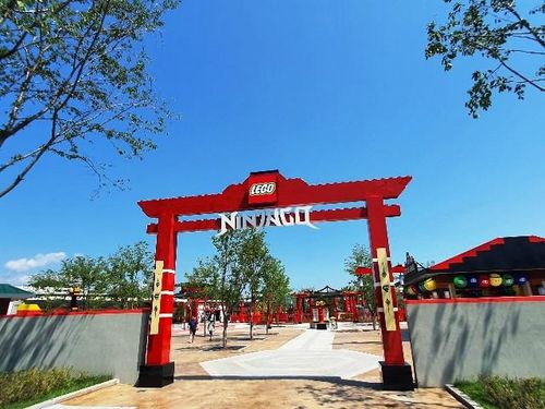 Lego Ninjago World.