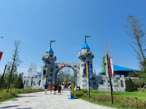 Lego Castle.