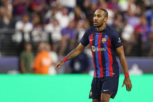 Barca không muốn bán Aubameyang