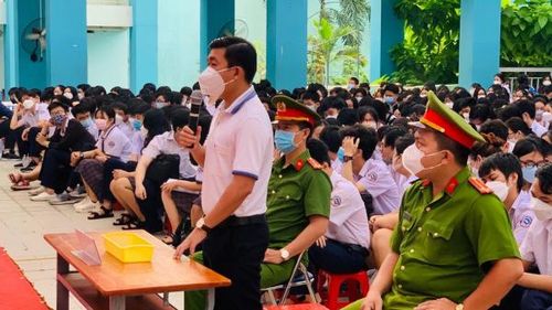 TP Hồ Chí Minh tăng cường tuyên truyền phòng, chống bạo lực gia đình bằng các phiên tòa giả định.