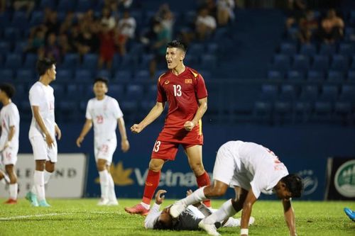 Ngọc Mỹ gia tăng cách biệt cho U19 Việt Nam. (Ảnh: VFF)