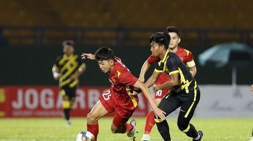 U19 Việt Nam lép vế.