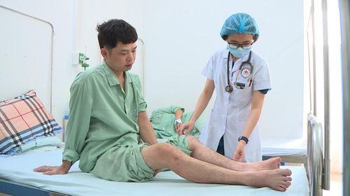 Hiện tại khoa Truyền nhiễm - BVĐK Nông nghiệp điều trị hơn 20 ca sốt xuất huyết, phần lớn là theo các ổ dịch trong khu dân cư.