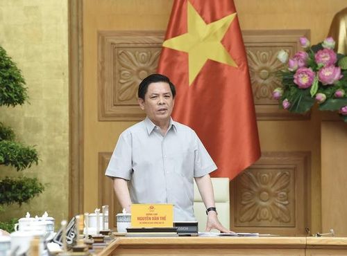 Bộ trưởng Bộ GTVT Nguyễn Văn Thể phát biểu tại hội nghị.