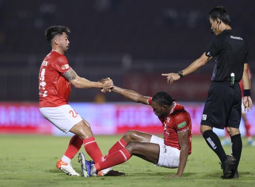 Tuy chỉ có mặt ở nửa cuối hiệp 2 nhưng Lee Nguyễn đã nhanh chóng chứng tỏ được tầm ảnh hưởng và là thủ lĩnh tinh thần cho các đồng đội.
