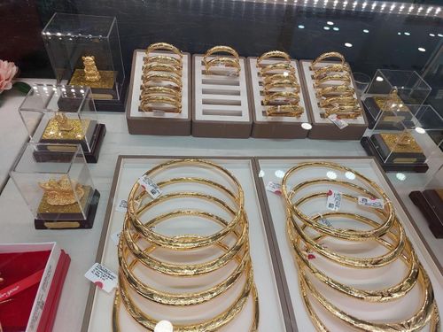 Giá vàng trong nước rơi vào chuỗi giao dịch giảm giá liên tiếp