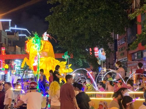 Những mô hình đèn trung thu ấn tượng nhất sẽ tham gia diễu hành đêm chính hội 4/9/2022 tại TP Tuyên Quang