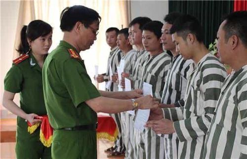 2.438 phạm nhân được đặc xá năm 2022. Ảnh minh họa