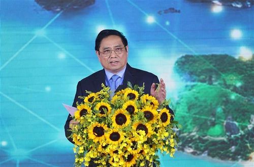Thủ tướng Phạm Minh Chính phát biểu tại lễ khánh thành tuyến đường cao tốc Vân Đồn-Móng Cái. Ảnh: Dương Giang/TTXVN