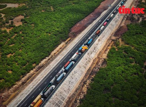 Theo Thủ tướng Chính phủ, toàn tuyến dài 176 km, trong đó nguồn lực nhà nước và địa phương chiếm 35%, cho thấy tầm quan trọng của hợp tác công tư PPP.