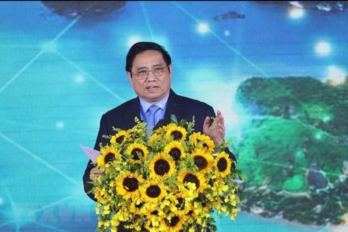Thủ tướng Phạm Minh Chính phát biểu tại lễ khánh thành tuyến đường cao tốc Vân Đồn-Móng Cái. Ảnh: Dương Giang/TTXVN