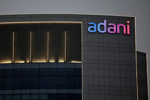 Tòa nhà Adani ở ngoại ô Ahmedabad, Ấn Độ. Ảnh: Reuters.
