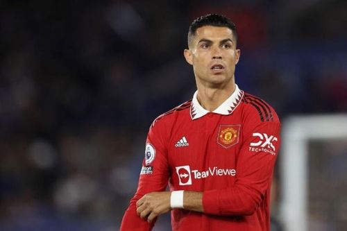 Ronaldo chưa rời Man Utd.